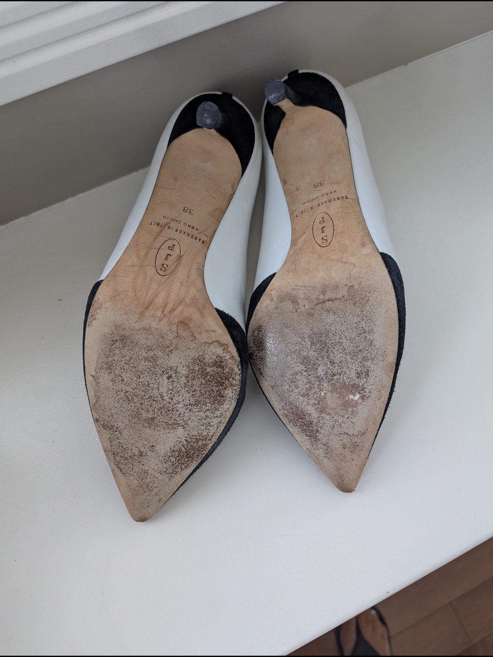 SJP by Sarah Jessica Parker Black Suede and White Leather Pointed Pumps - Picture 3 of 5